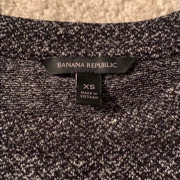 Gray Sleeveless Banana Republic Sweater Top - Picture 3 of 3